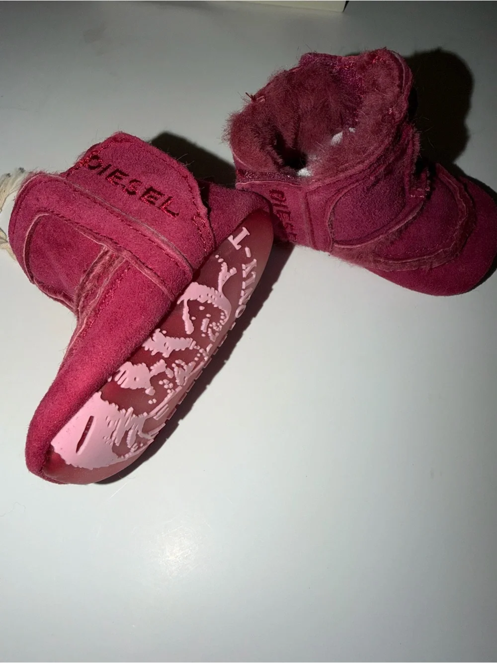 NWT DIESEL Baby Shearling Boots Size NB / 0-6M Fuchsia Suede Fur Booties